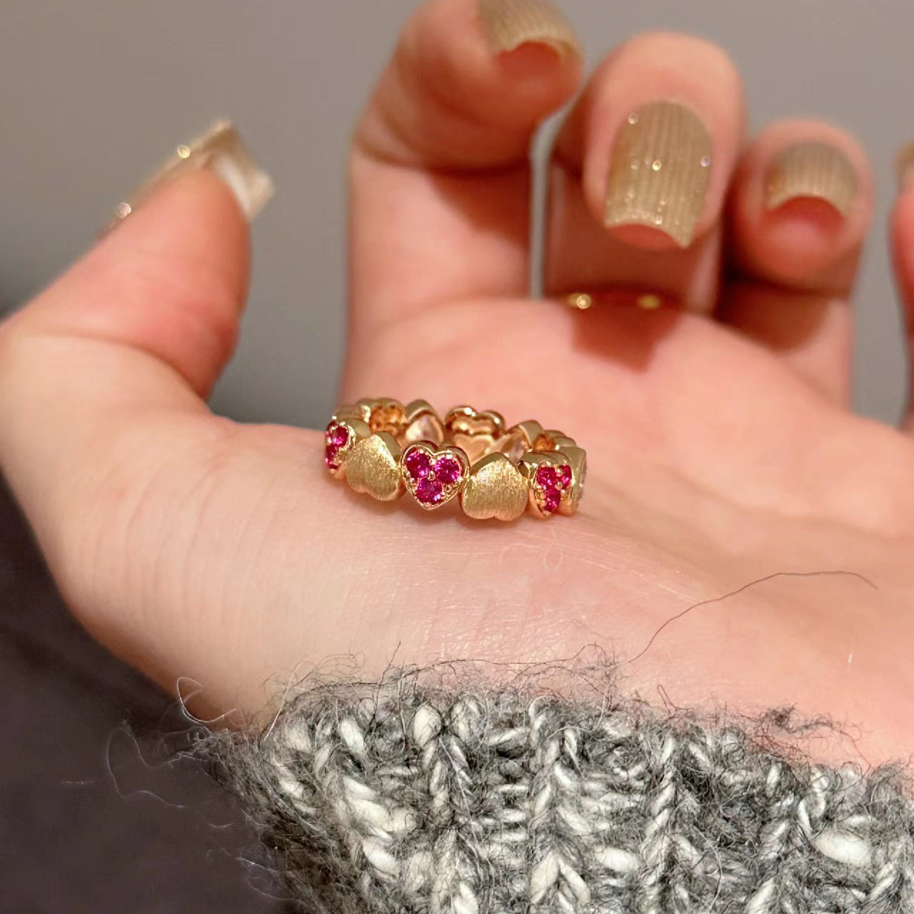 Sweetheart Vintage Brushed Zircon Ring Red Corundum